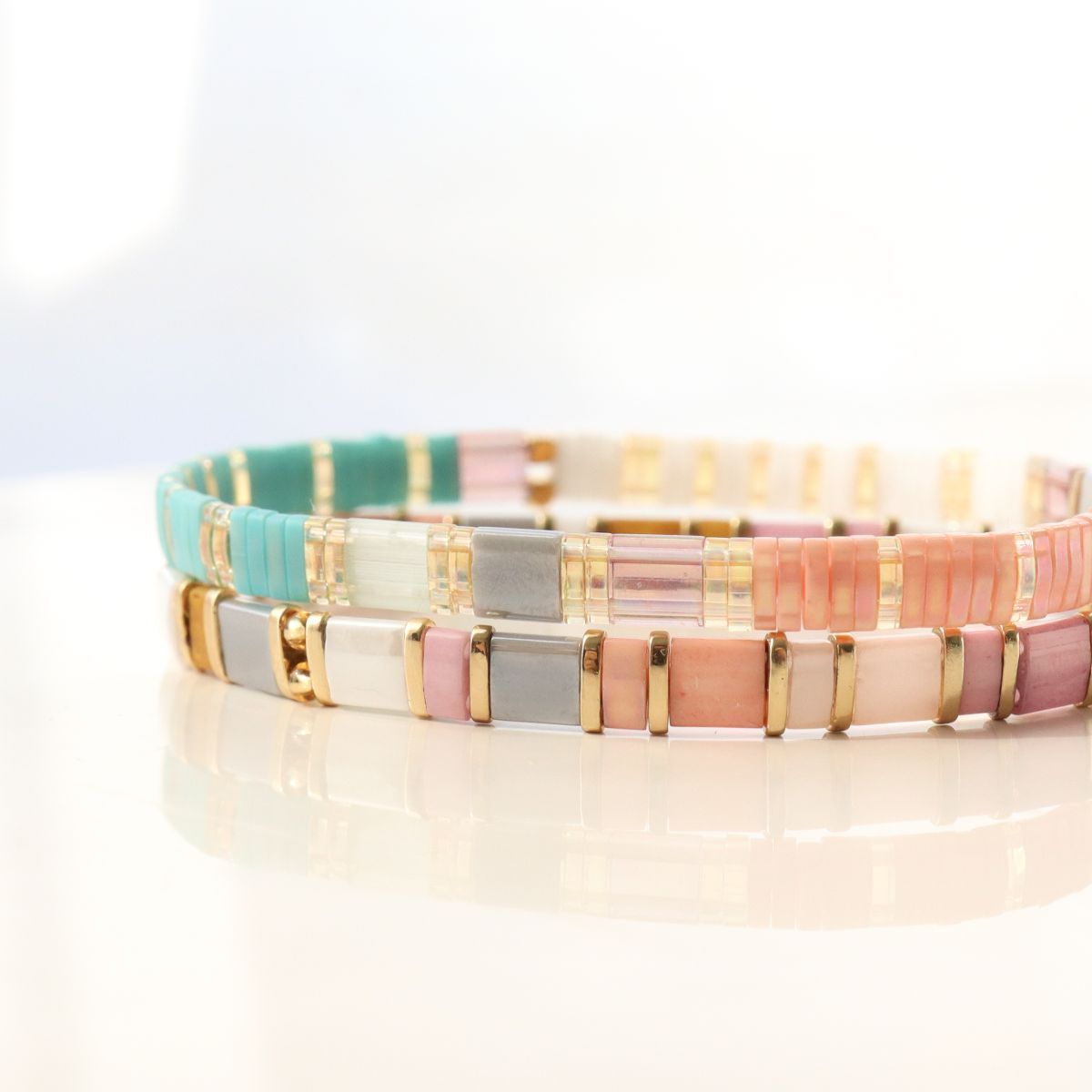 multicolor bracelets for her / bracelets multi-couleur pour femme 