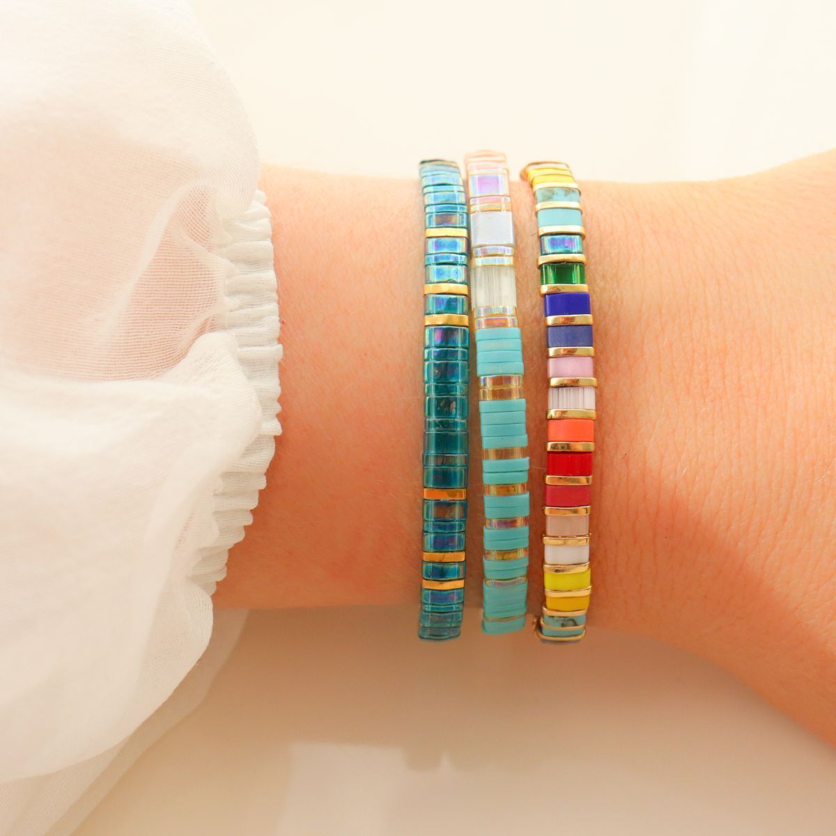 multicolor bracelets / bracelets multicouleur 