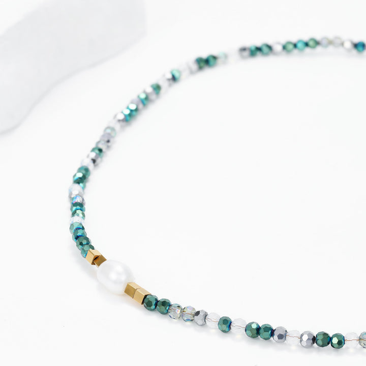 Elattra - Stone Necklace