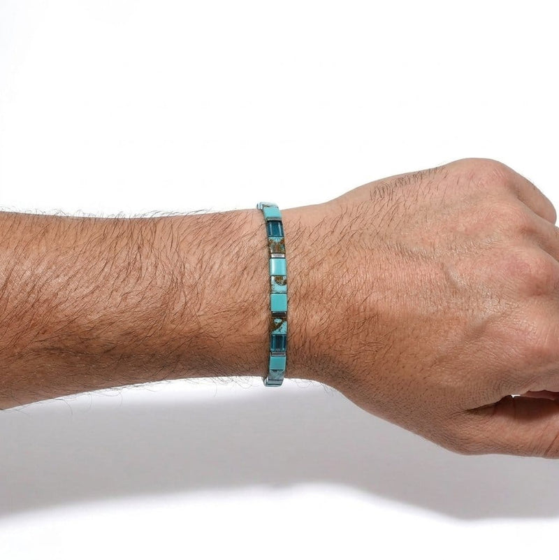 Loretta bracelet - close-up of Japanese Miyuki beads handcrafted in Paris