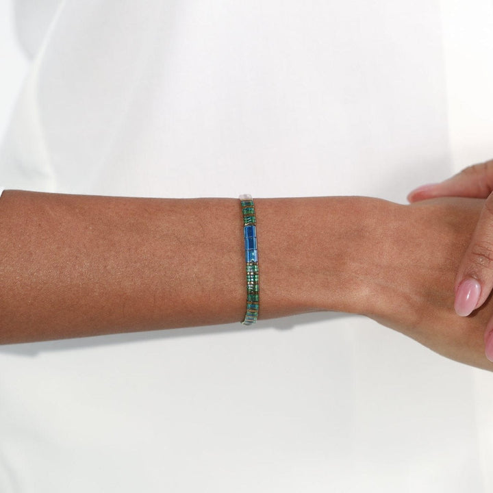 Mariette bracelet - close-up of Japanese Miyuki beads handcrafted in Paris
