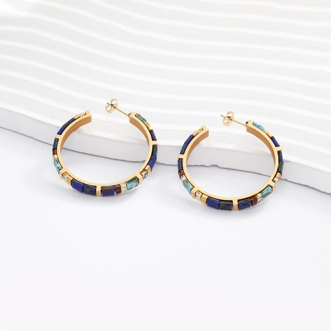 Lou earrings - close-up of Japanese Miyuki beads handcrafted in Paris