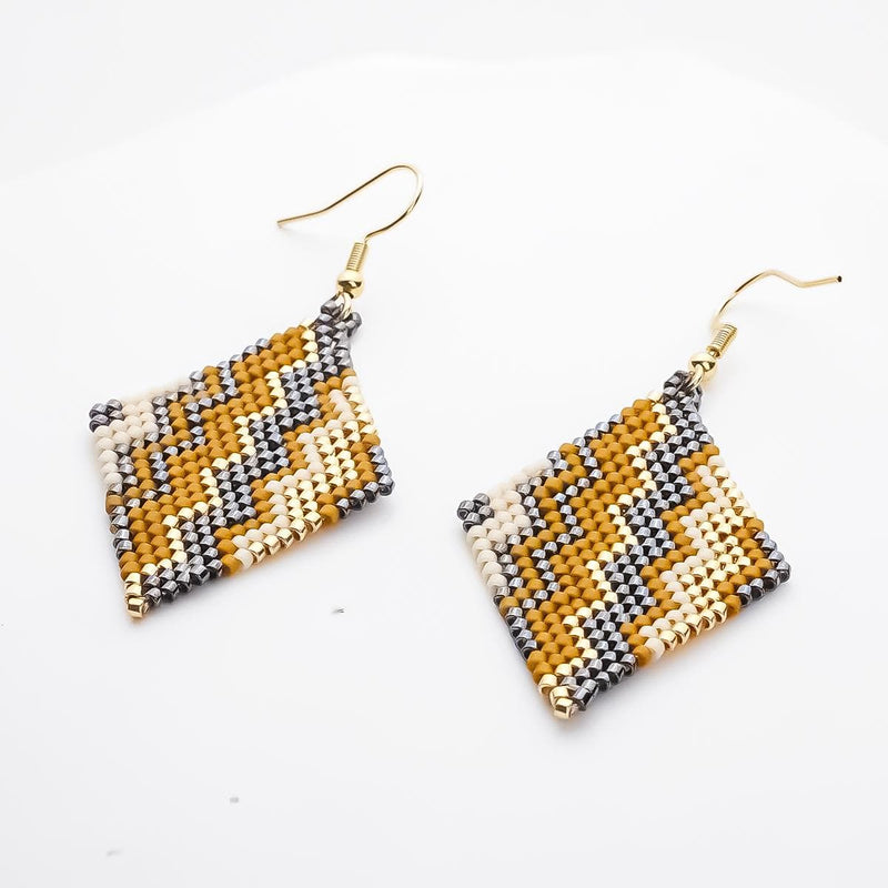 Vittoria earrings - close-up of Japanese Miyuki beads handcrafted in Paris